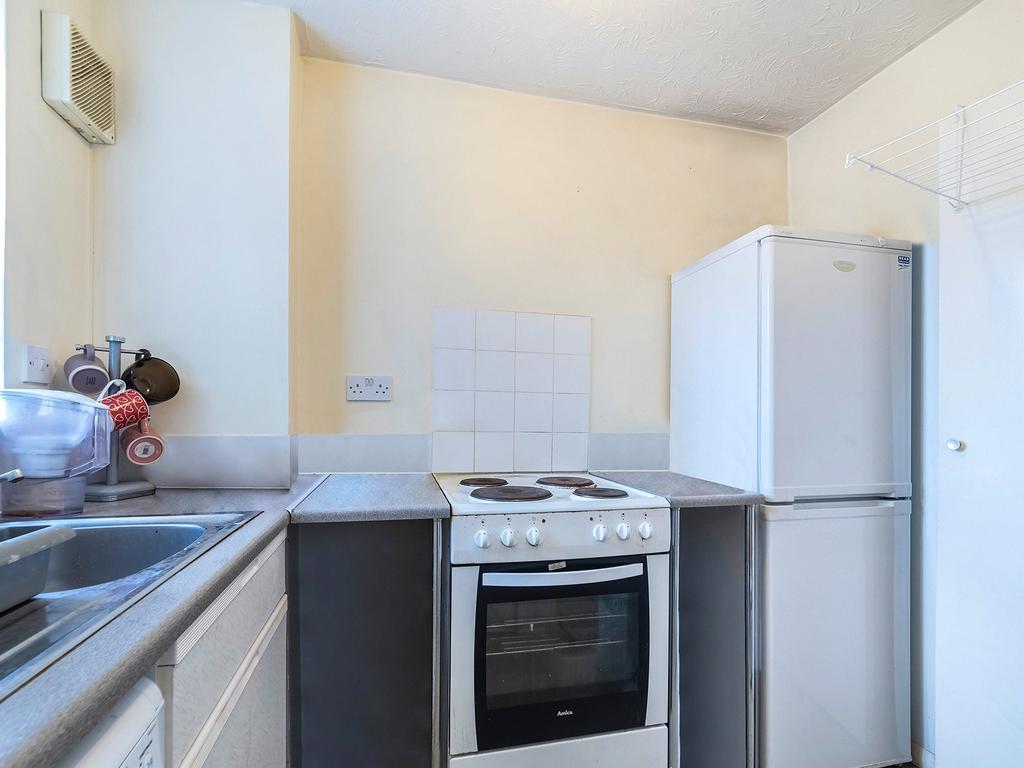 Telegraph Place, London, E14 Studio £867 pcm (£200 pw)