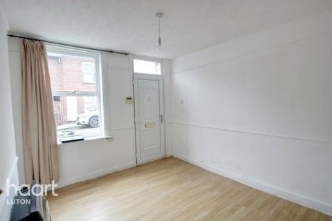 50 Ashton Road, Luton, LU1 3QE