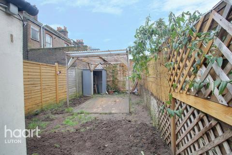 50 Ashton Road, Luton, LU1 3QE