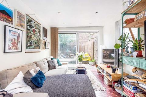 1 Pennethorne Close, London, E9 7HF