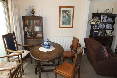 27 Belgrave Road, Fairbourne, LL38 2AZ