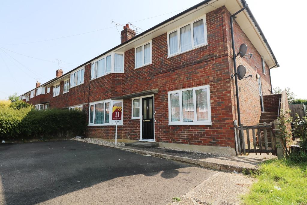 Repton Manor Road, Ashford, TN23 2 bed flat £1,100 pcm (£254 pw)