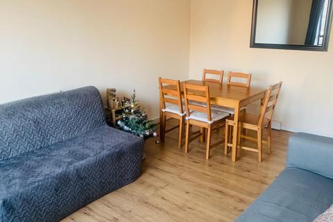 2 bedroom flat to rent, 2 Bed Flat, St. John Street, London, EC1R