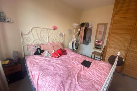 2 bedroom flat to rent, 2 Bed Flat/Bills Included/St. John Street, London, EC1R