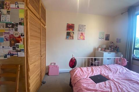 2 bedroom flat to rent, 2 Bed Flat/Bills Included/St. John Street, London, EC1R