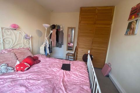 2 bedroom flat to rent, 2 Bed Flat/Bills Included/St. John Street, London, EC1R