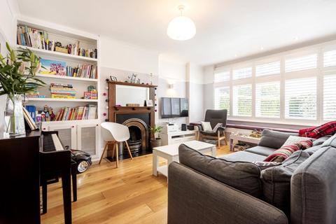 5 Chesham Crescent, London, SE20 7RL