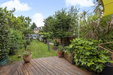5 Chesham Crescent, London, SE20 7RL