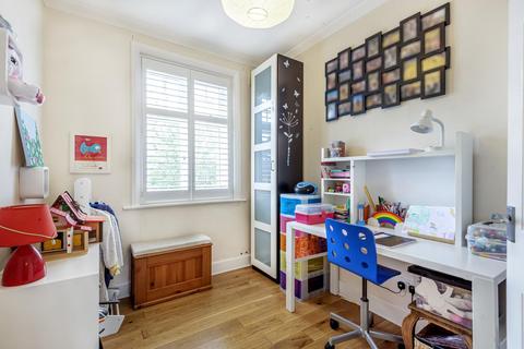 5 Chesham Crescent, London, SE20 7RL