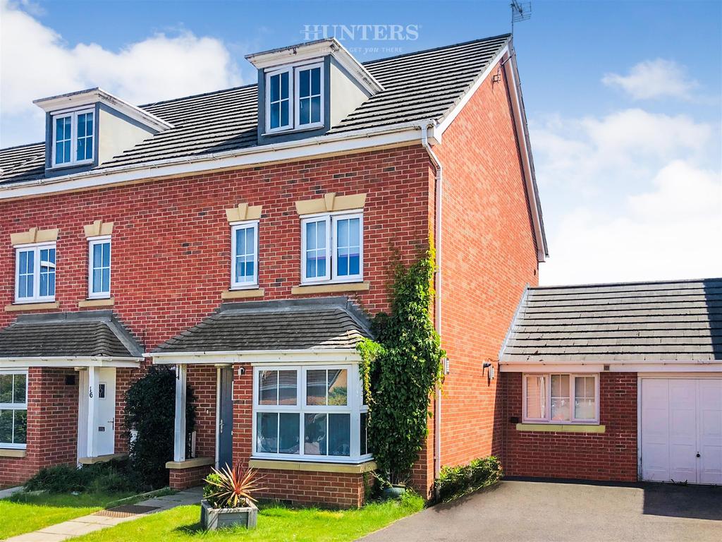 Sunningdale Way, Gainsborough, DN21 1JE 4 bed end of terrace house £175,000