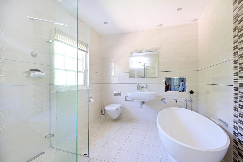 Main Bathroom