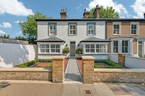 93 Cambridge Road, Southend-on-sea, SS1 1EP
