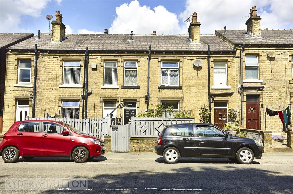 Manchester Road, Linthwaite, Huddersfield, West Yorkshire, HD7 2 bed terraced house £100,000