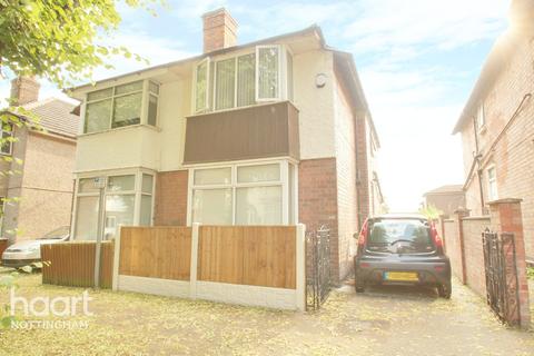 138 Allington Avenue, Nottingham, NG7 1JX