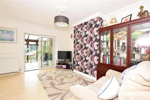 8 Tylers Close, Chelmsford, CM2 9DY