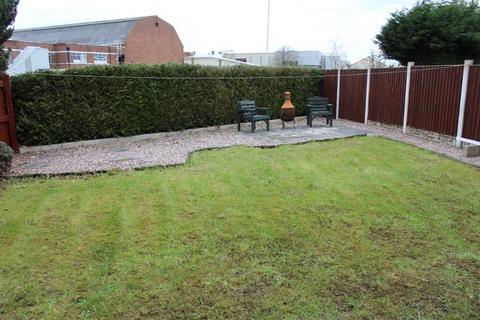 3 bedroom semi-detached house to rent, Cledwen Road, Broughton, Bretton, CH4