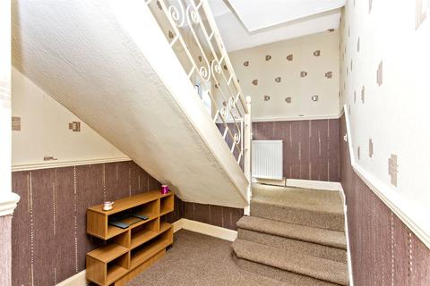 242 Old Glamis Road, Dundee, DD3 0EU
