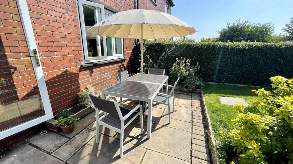 Al Fresco