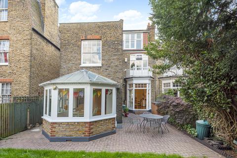 27 Hillcrest Road, Acton, London, W3 9RN