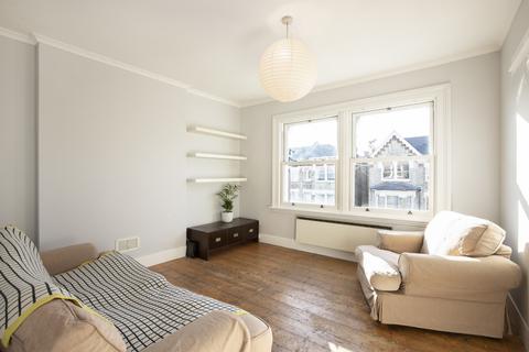 1 bedroom apartment to rent, Oakhurst Grove, London, SE22
