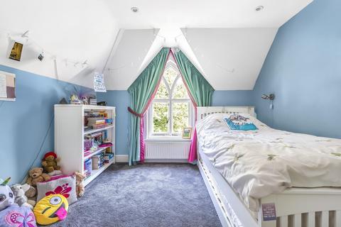 Dell Cottage Convent Lane, Cobham, KT11 1HB
