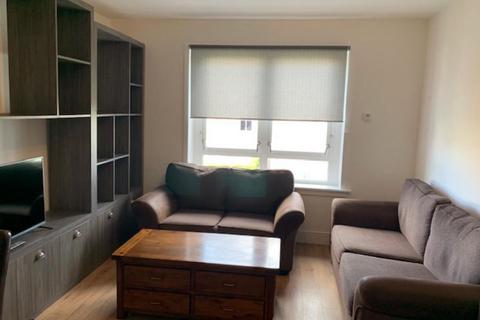 3 bedroom flat to rent, 4F Froghall Gardens, Aberdeen, AB24 3JQ