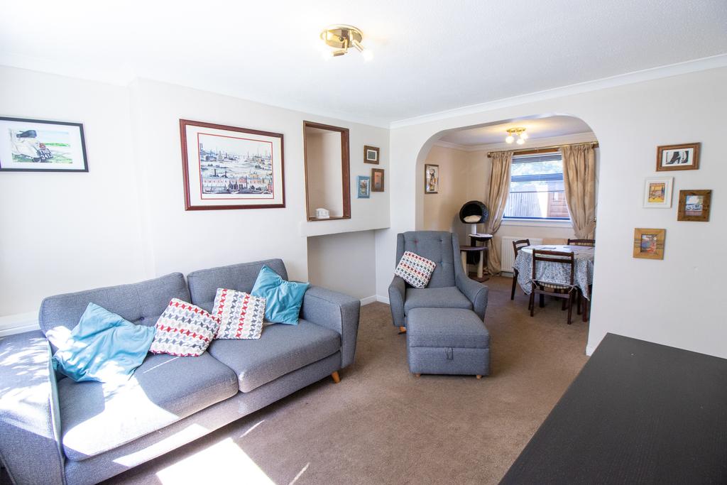 Shaw Avenue, Armadale EH48 2 bed end of terrace house £114,000