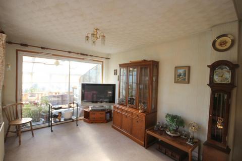 15 Shirley Close, Hounslow, TW3 2HF