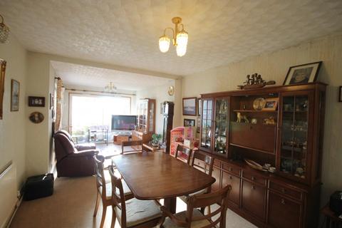 15 Shirley Close, Hounslow, TW3 2HF