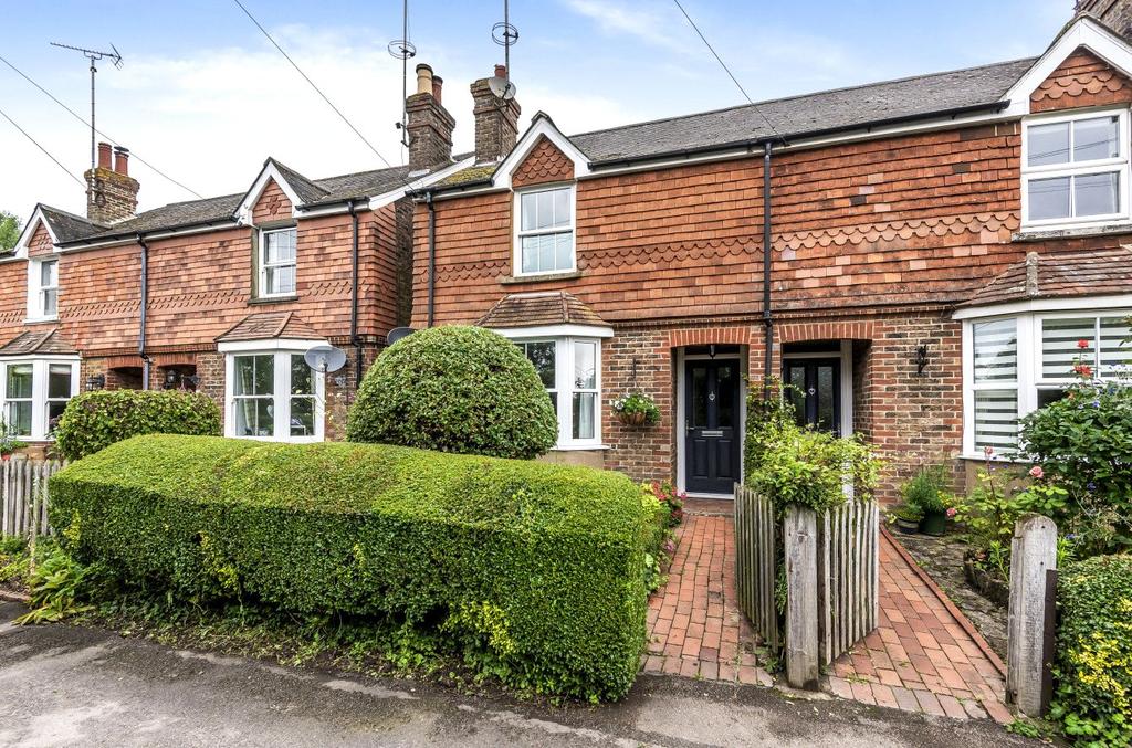 Station Road, Warnham, Horsham, West Sussex, RH12 3 bed semidetached