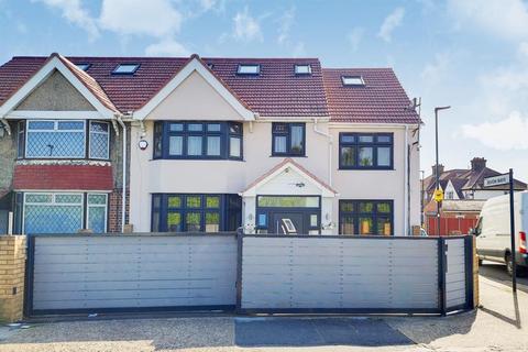 3 Bedroom House For Sale In Heston