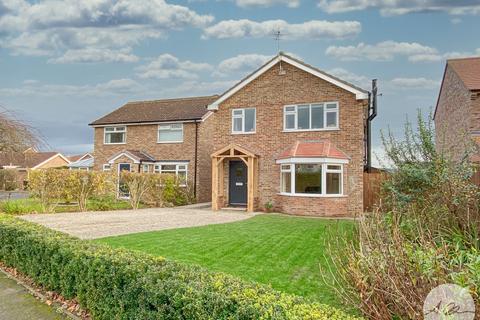 2 Alexander Close, Thirsk, YO7 1AR