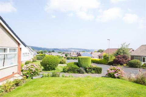 12 Alpine Grove, Blackburn, BB2 4QW