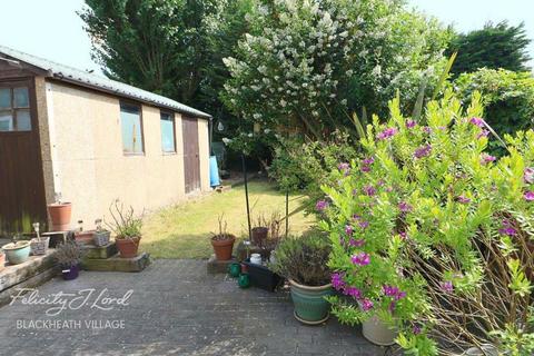 80 Dursley Road, London, SE3 8PG