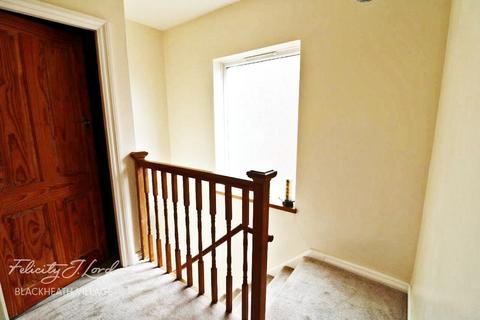 80 Dursley Road, London, SE3 8PG