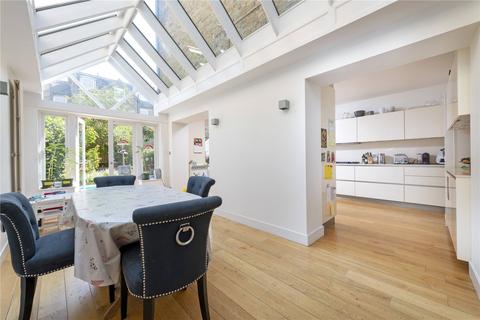 31 Gayville Road, London, SW11 6JW