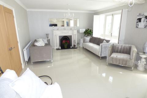 26 Ashbourne Drive, High Lane, Stockport, SK6 8DB