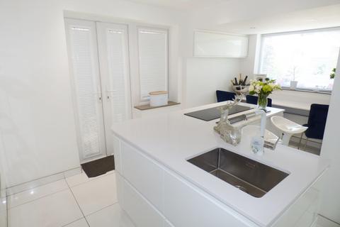 26 Ashbourne Drive, High Lane, Stockport, SK6 8DB