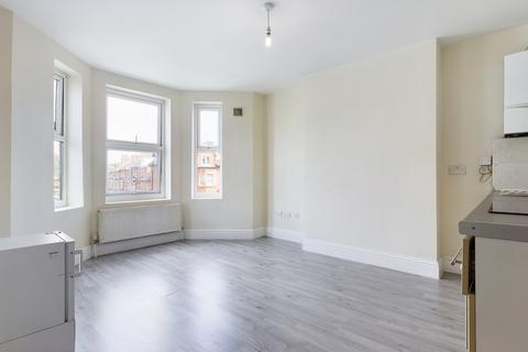 1 bedroom apartment to rent, Limes Road, Folkestone