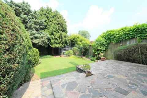 5 Pendennis Road, Orpington, BR6 9BL