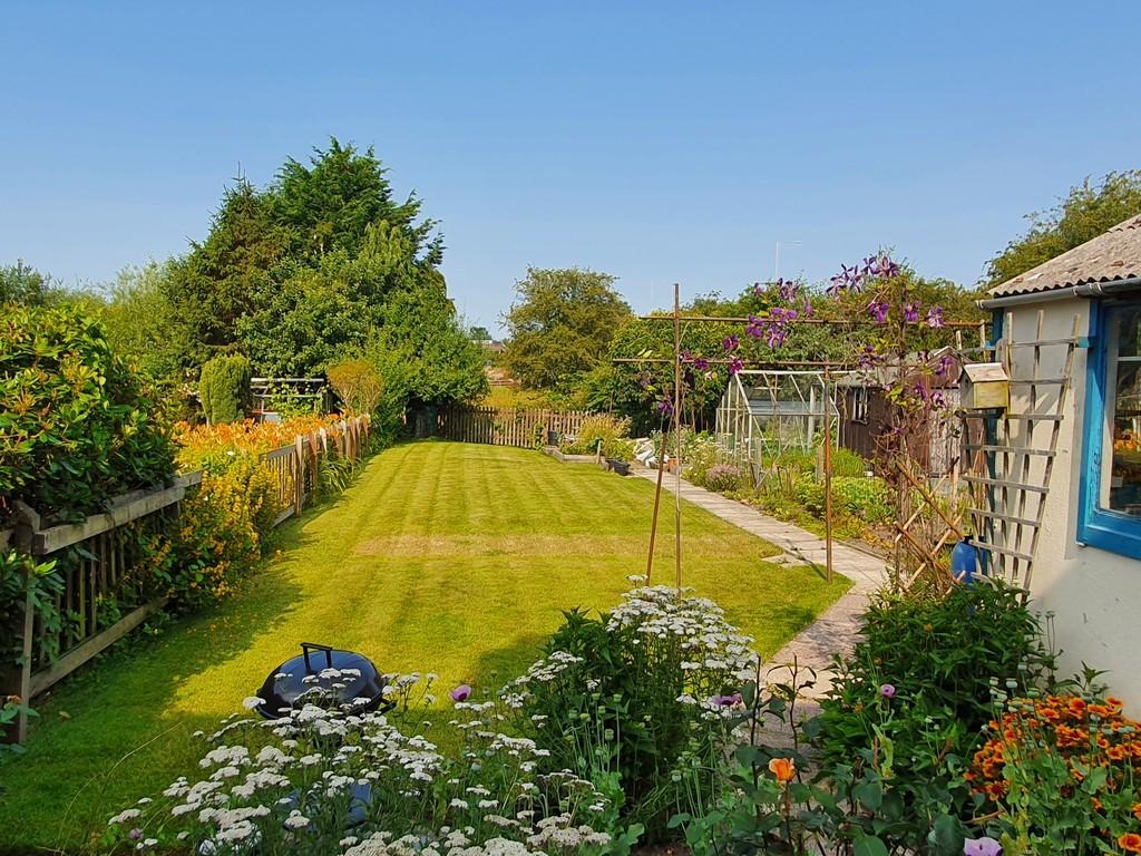 Clive Lane, Winsford 3 bed semidetached house £185,000