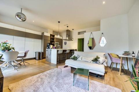 1 bedroom apartment to rent, Queens Gardens,  Bayswater,  W2