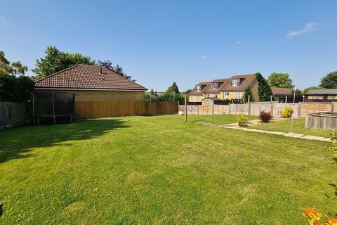 13 Beaumont Crescent, Brackley, NN13 6AS