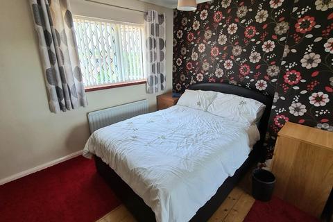 13 Beaumont Crescent, Brackley, NN13 6AS
