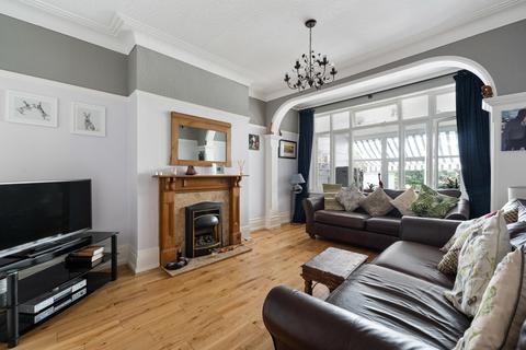 32 Blake Hall Crescent, London, E11 3RH
