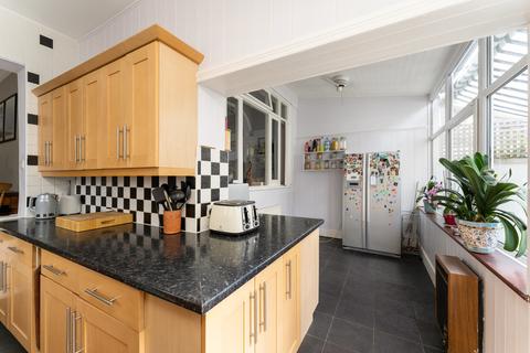 32 Blake Hall Crescent, London, E11 3RH