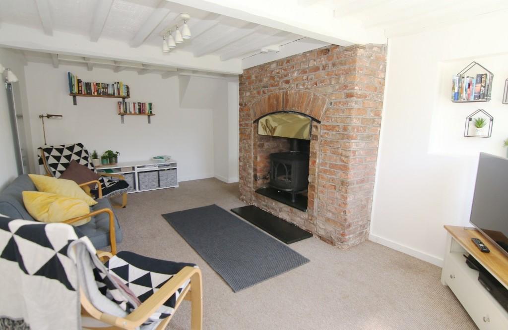 Crewe Lane South, Crewe By Farndon, CH3 3 bed terraced house £250,000