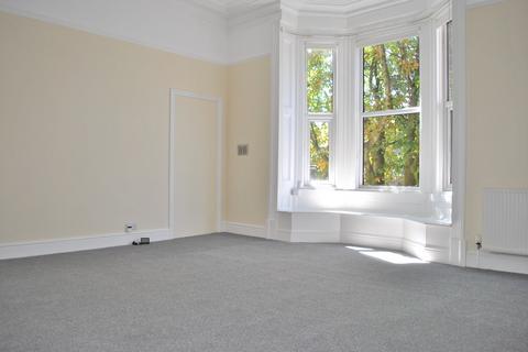 2 bedroom apartment to rent, Northenden Road, Sale