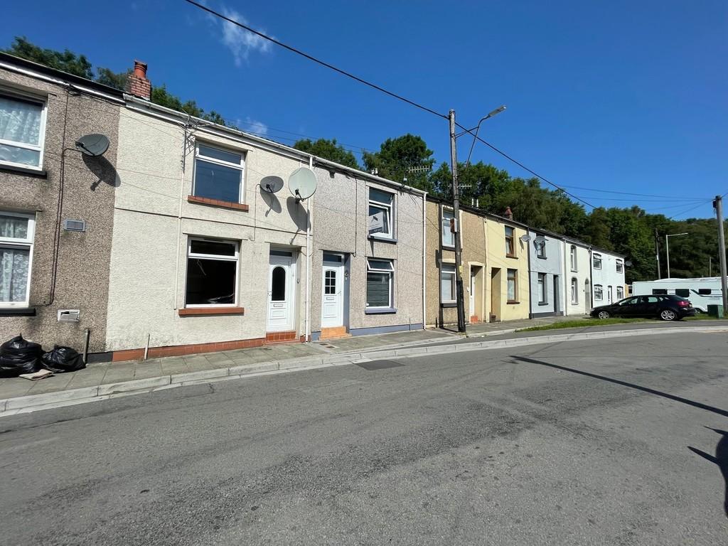 Cwmaman, Aberdare 2 bed terraced house £62,000
