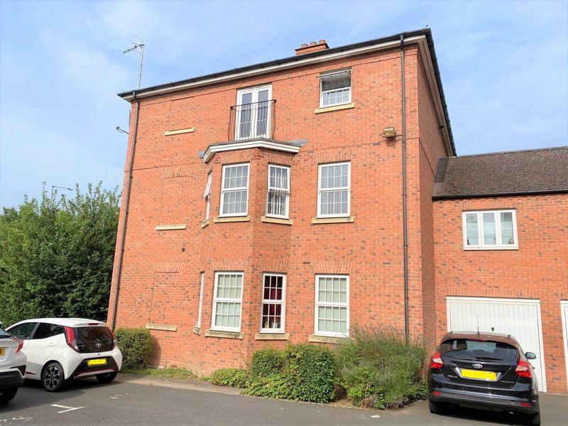 St. Peters Way, StratfordUponAvon 2 bed apartment £185,000